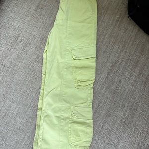 Zara cargos
